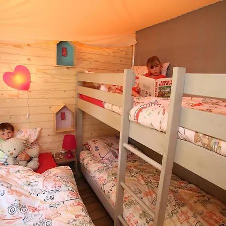 Κάμπινγκ Clos Cacheleux 3*